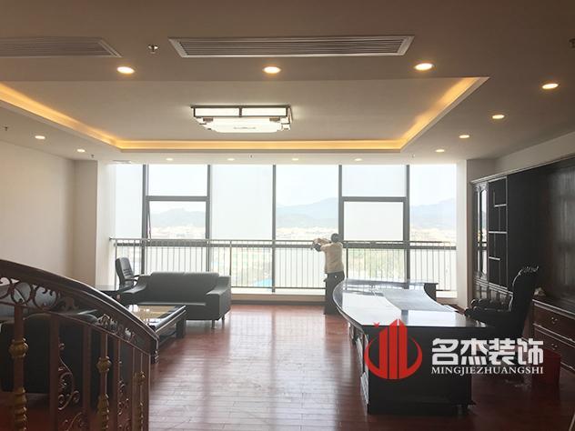 总经理办公室正能量奖励网站入口设计完工照.jpg