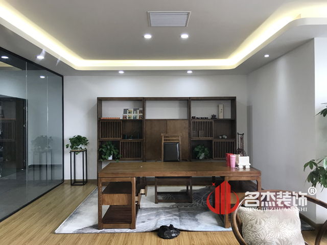 乐博士办公室正能量奖励网站入口完工照.jpg
