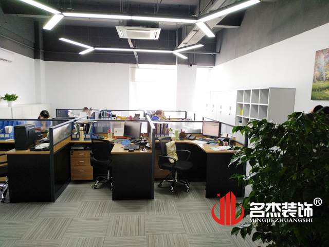 精信办公室正能量奖励网站入口完工照.jpg