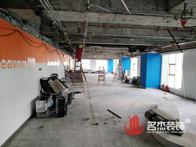 教育培训正能量奖励网站入口设计.jpg