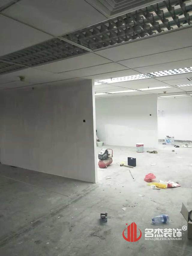 办公室正能量奖励网站入口现场施工照.jpg
