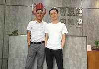设计师设计出来的东西很专业，很时尚！