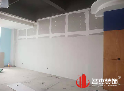 巡工地日记，佛山宏威路服装展厅正能量奖励网站入口项目进行中