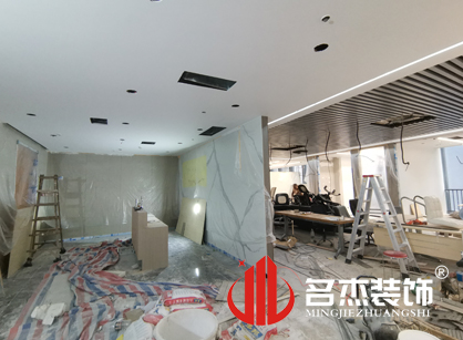 巡工地日记，南讯股份办公室正能量奖励网站入口项目紧张进行中